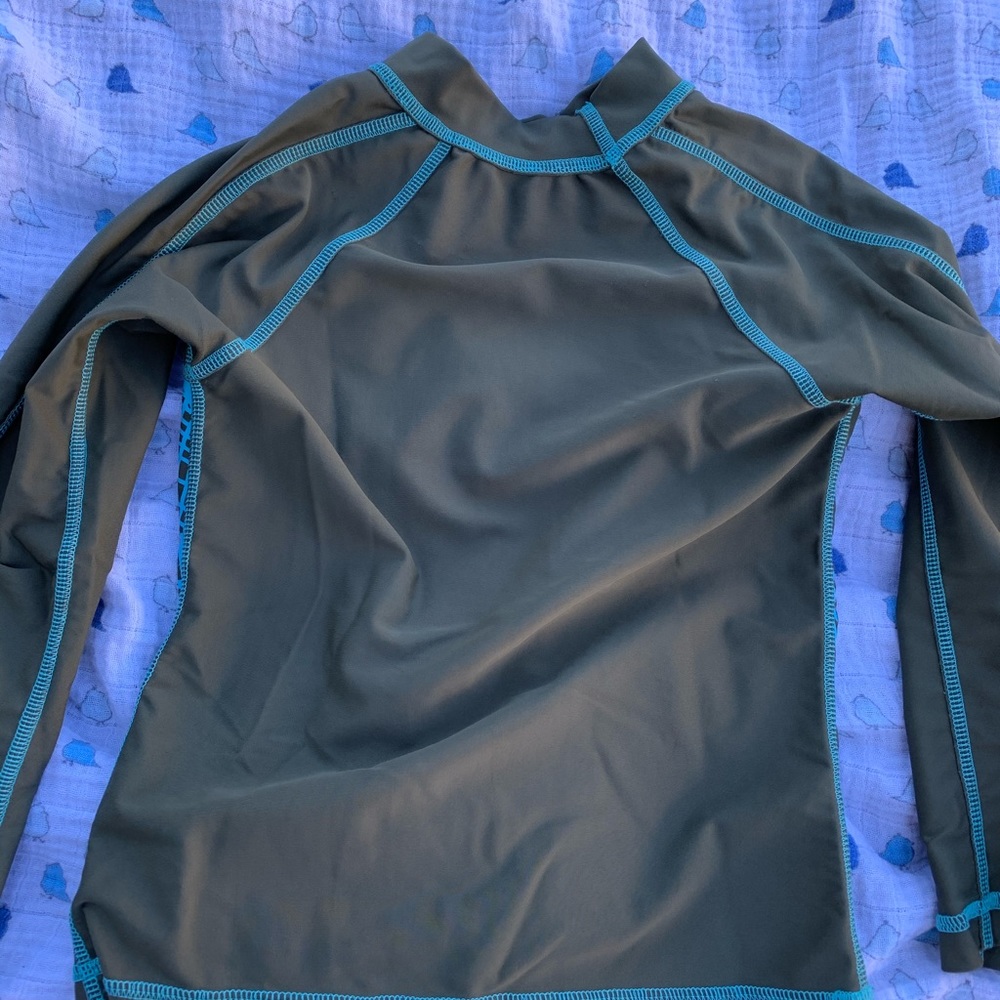 Kids Rashguard - Picture 2 of 2